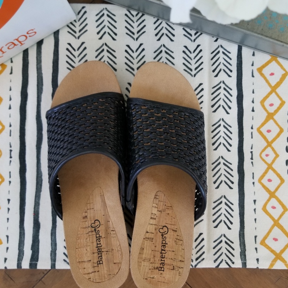 🆕️ Baretraps Women wedge - Picture 4 of 8